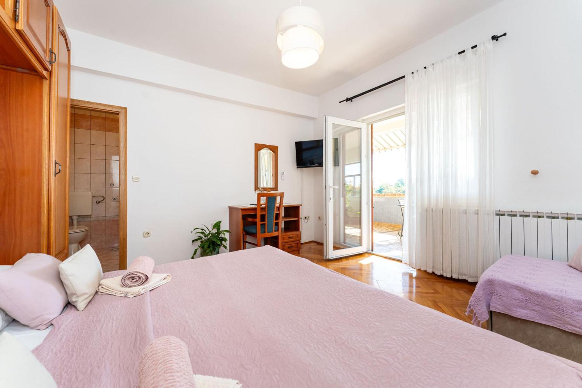 Apartments Adriana Starigrad Paklenica Kamer foto