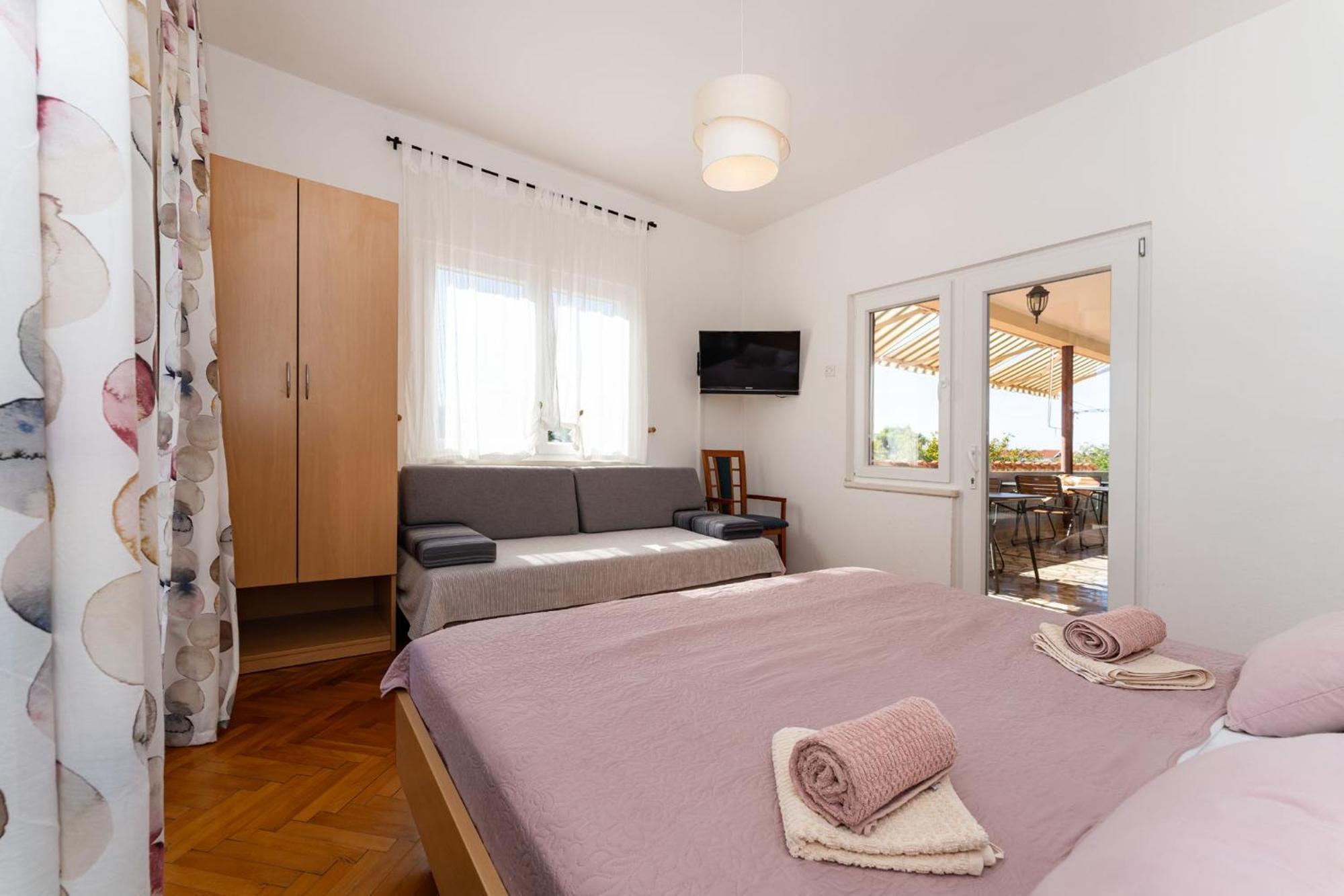 Apartments Adriana Starigrad Paklenica Kamer foto