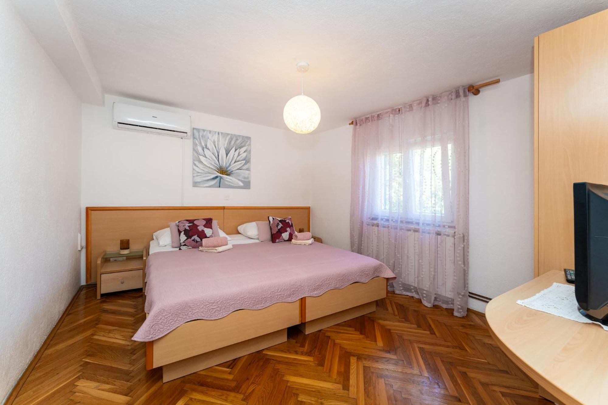 Apartments Adriana Starigrad Paklenica Buitenkant foto