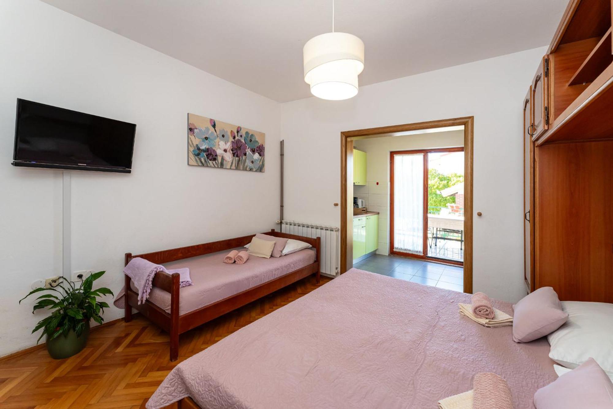 Apartments Adriana Starigrad Paklenica Kamer foto