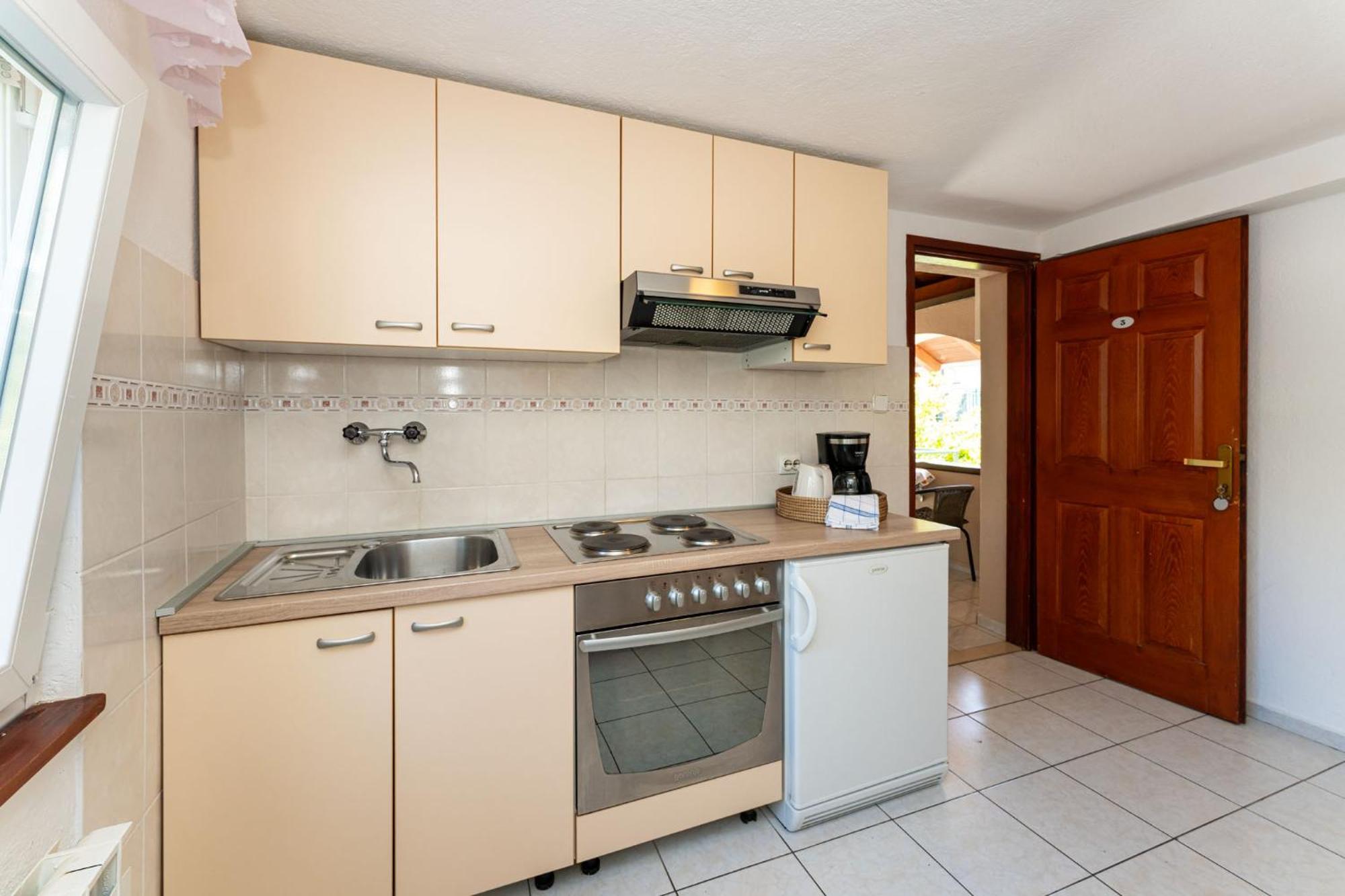 Apartments Adriana Starigrad Paklenica Kamer foto